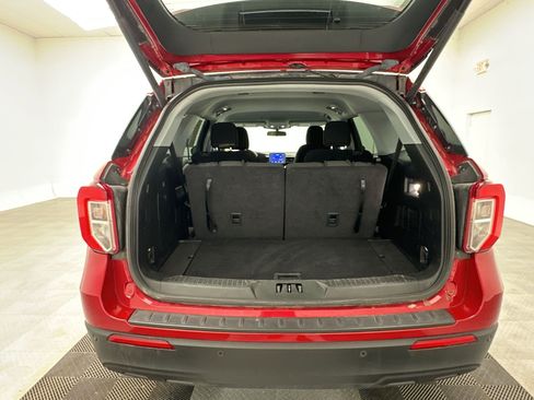 Used 2022 Ford Explorer XLT AWD/4WD image 23