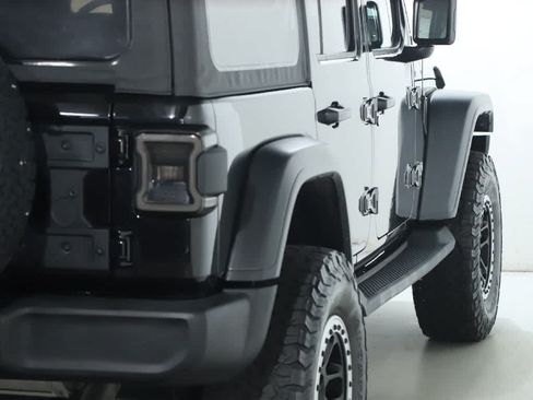 Used 2018 Jeep Wrangler Unlimited Sport S AWD/4WD image 47