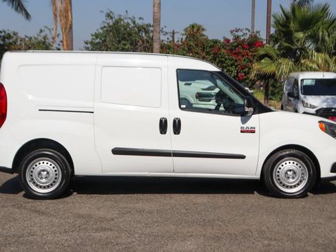 Used 2022 RAM ProMaster City Tradesman FWD image 11