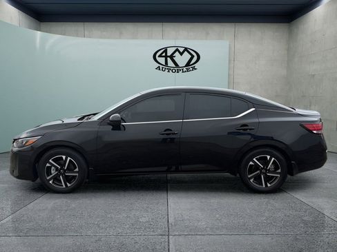 Used 2025 Nissan Sentra SV FWD image 6