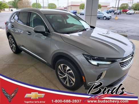 Used 2023 Buick Envision Essence image 1