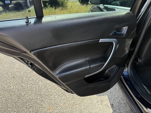 Used 2012 Buick Regal Premium image 40