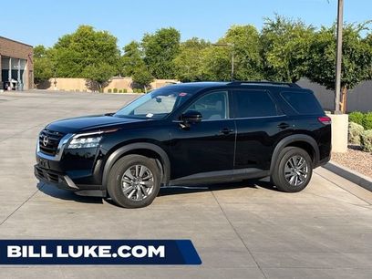 Used 2025 Nissan Pathfinder SV