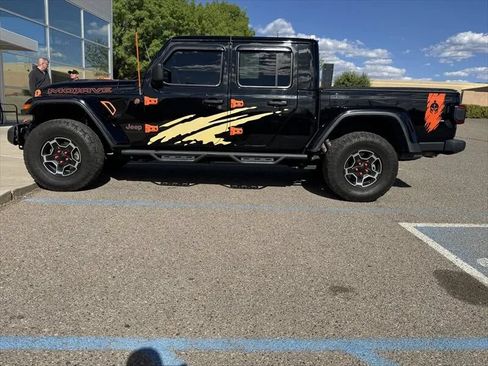 Used 2021 Jeep Gladiator Mojave AWD/4WD image 8