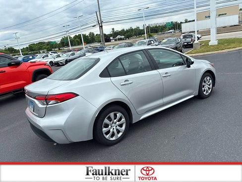 Certified 2024 Toyota Corolla LE FWD image 9