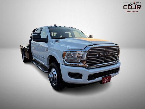 Used 2024 RAM 3500 Laramie AWD/4WD image 1