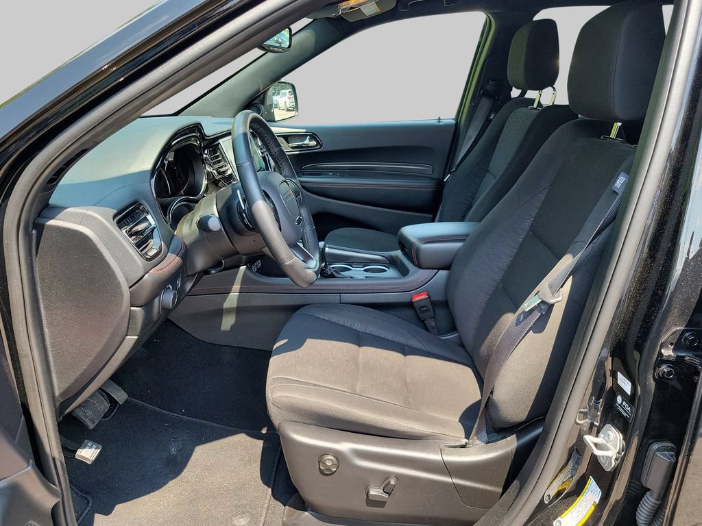 Used 2025 Dodge Durango GT RWD image 24