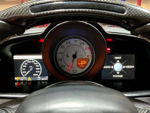 Used 2015 Ferrari 458 Italia Coupe RWD image 13