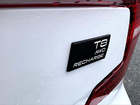 Used 2023 Volvo S60 T8 Plus w/ Climate Package image 24