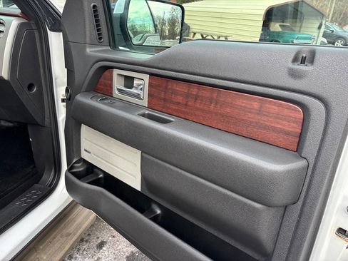 Used 2013 Ford F150 King Ranch w/ King Ranch Luxury Pkg image 27
