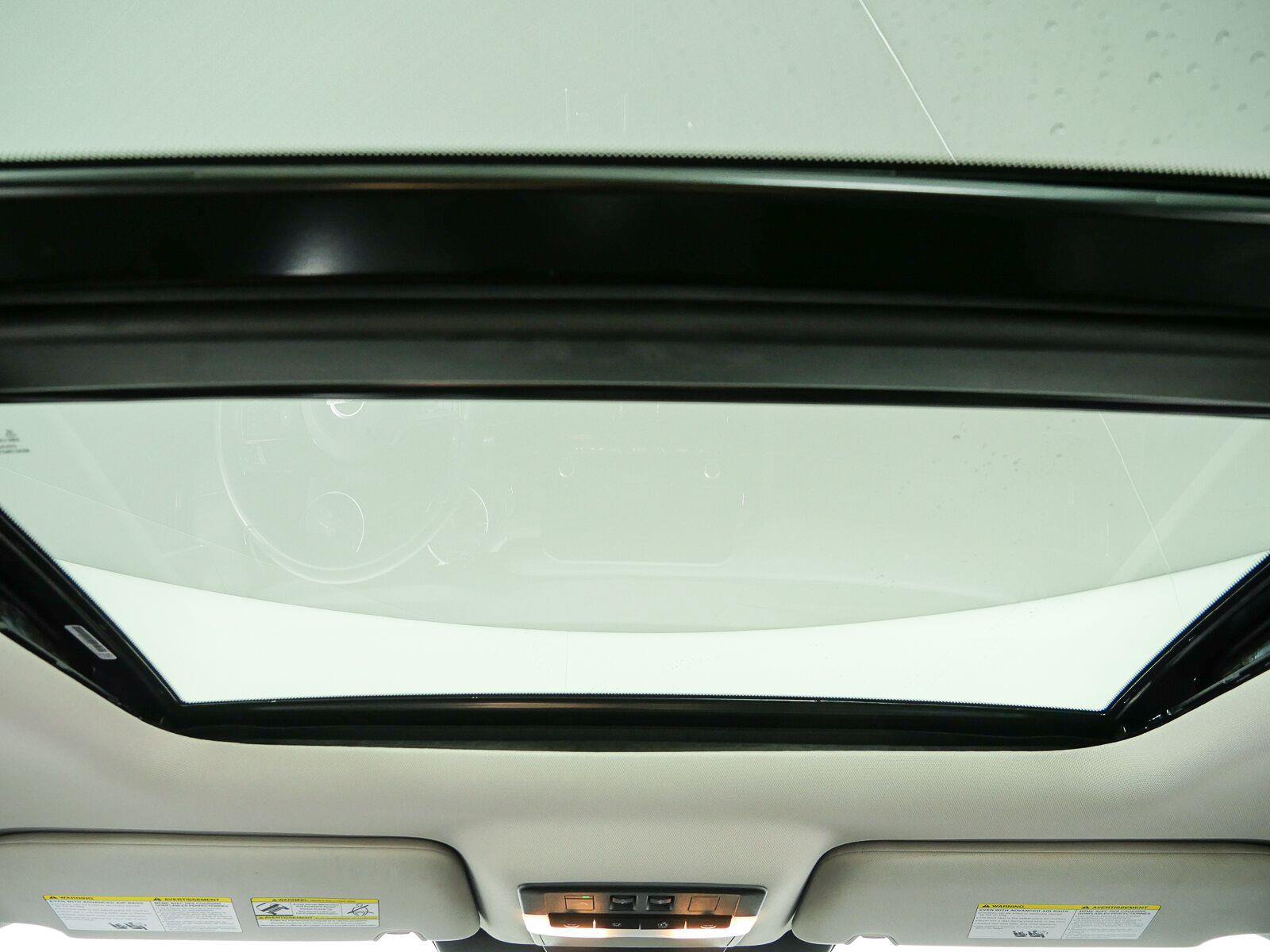 Used 2023 Nissan Pathfinder SV w/ SV Premium Package FWD image 20