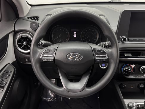Used 2022 Hyundai Kona SEL image 25
