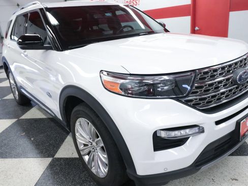 Used 2022 Ford Explorer King Ranch w/ Technology Package AWD/4WD image 38
