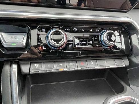 New 2026 GMC Sierra 2500 Denali Ultimate w/ LPO, Black Badging Package image 16