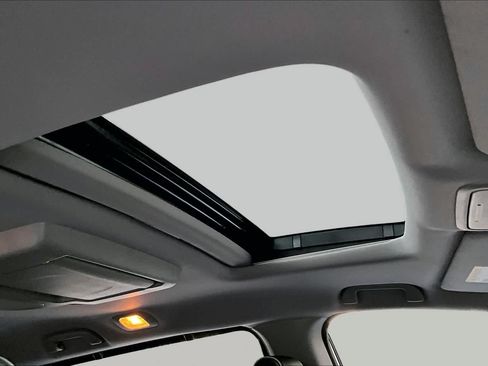 Certified 2022 Honda Odyssey Elite image 46