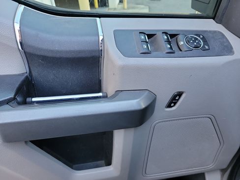 Used 2017 Ford F250 XLT w/ XLT Value Package image 16