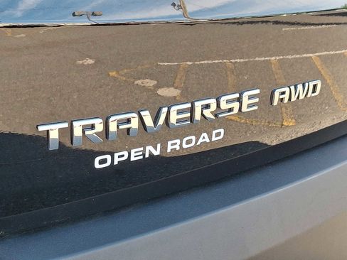 Used 2023 Chevrolet Traverse LT AWD/4WD image 31