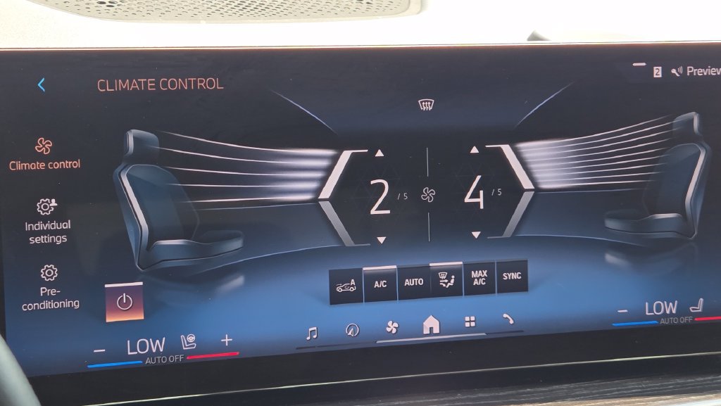 Used 2024 BMW X5 xDrive40i w/ M Sport Package AWD/4WD image 27