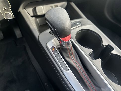 Used 2024 Chevrolet Trax RS image 30