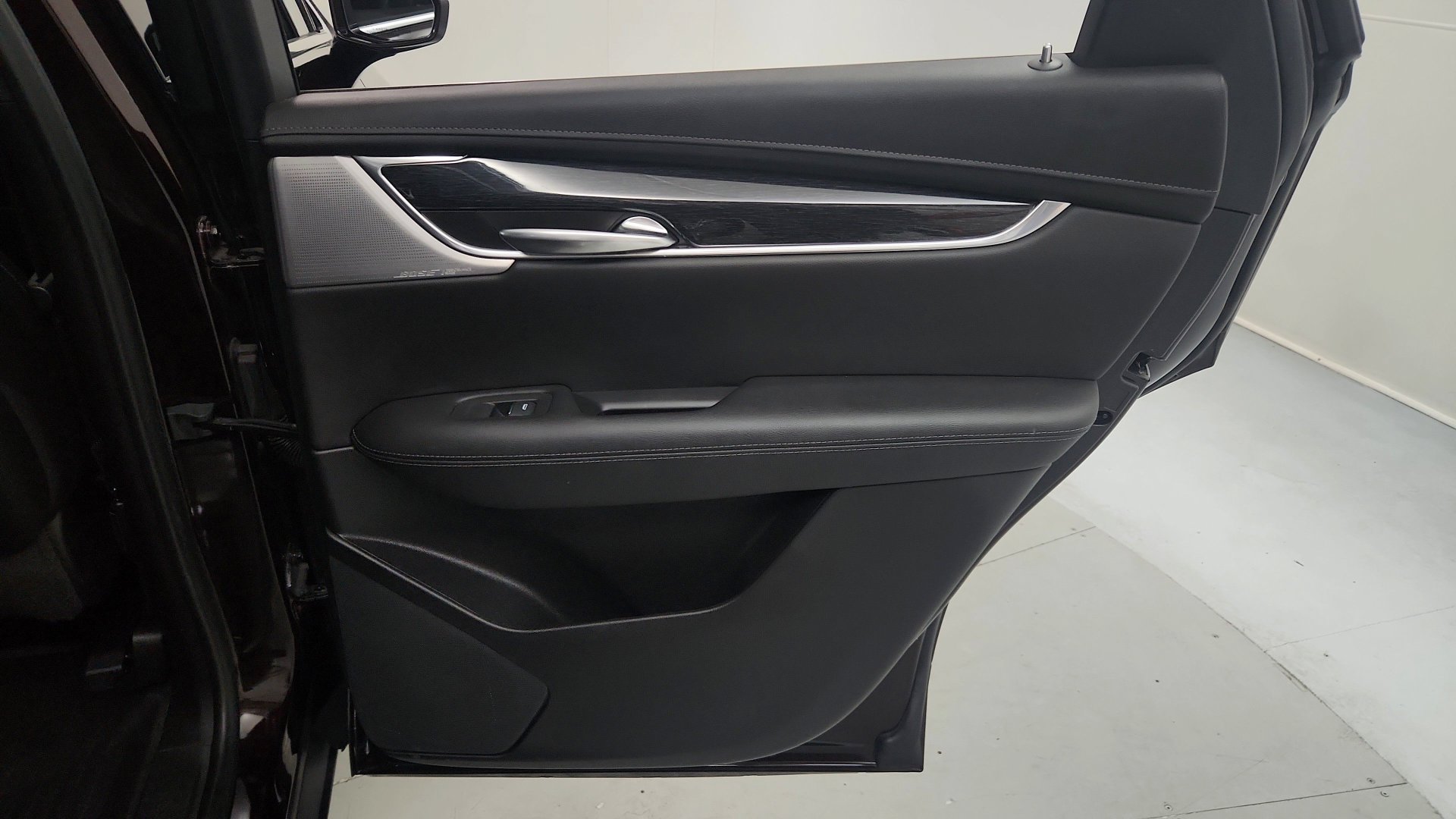 Used 2020 Cadillac XT5 Premium Luxury w/ LPO, Floor Liner Package FWD image 27