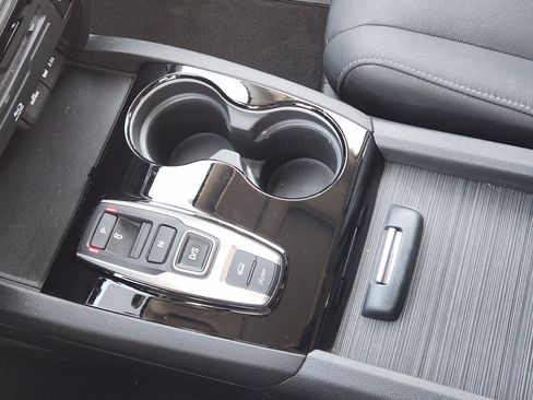 Used 2021 Honda Pilot Touring image 20