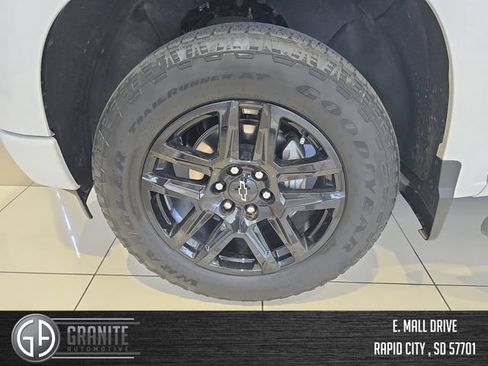 Used 2024 Chevrolet Silverado 1500 RST w/ Rally Edition AWD/4WD image 27