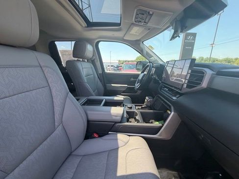 Used 2023 Toyota Tundra Limited AWD/4WD image 14