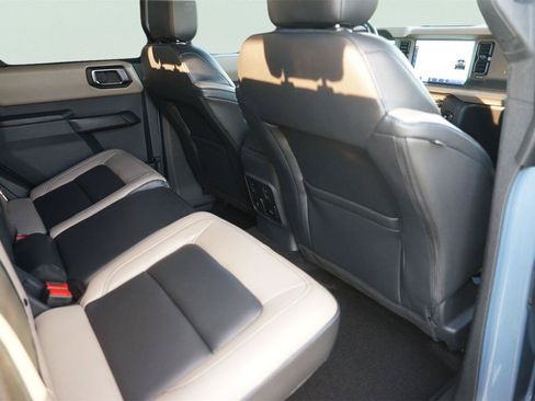 Used 2024 Ford Bronco Wildtrak AWD/4WD image 14
