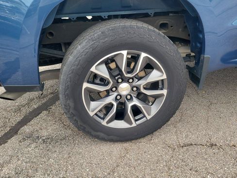 Used 2024 Chevrolet Silverado 1500 LT AWD/4WD image 6