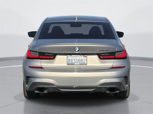 Used 2022 BMW M340i w/ Driving Assistance Package image 4