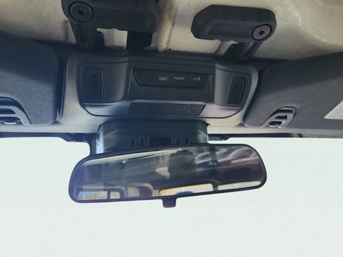 Certified 2024 Jeep Gladiator Sport image 41