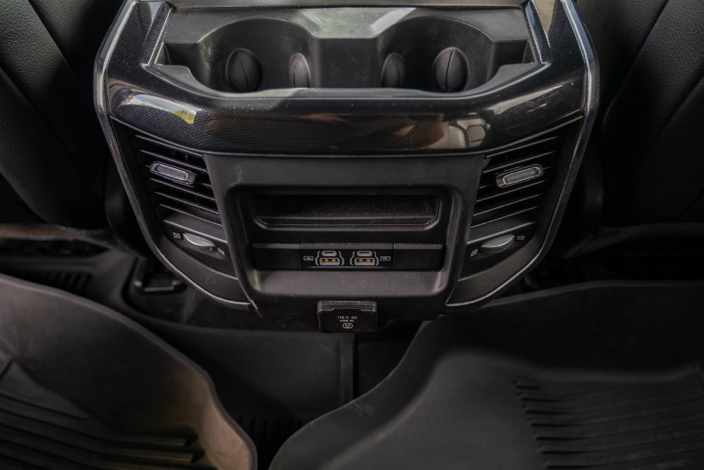 Used 2022 RAM 1500 Laramie w/ Sport Appearance Package AWD/4WD image 17