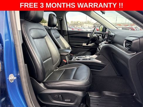 Used 2020 Ford Explorer XLT w/ Equipment Group 202A AWD/4WD image 22