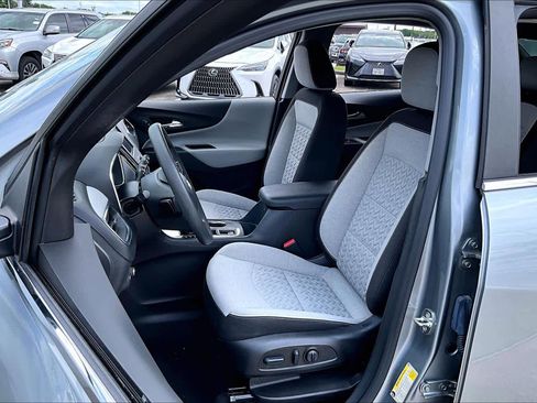 Used 2023 Chevrolet Equinox LT FWD image 7
