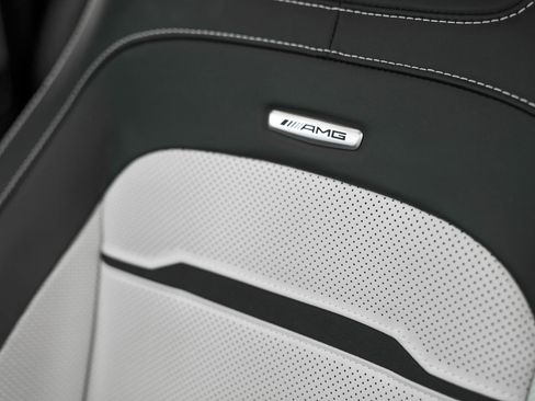 Used 2025 Mercedes-Benz G 63 AMG 4MATIC image 13