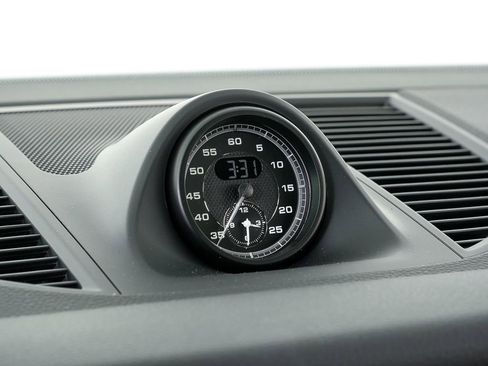 New 2026 Porsche Macan S image 17