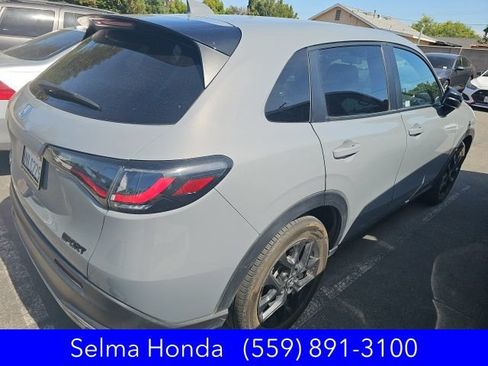 Certified 2025 Honda HR-V Sport image 3