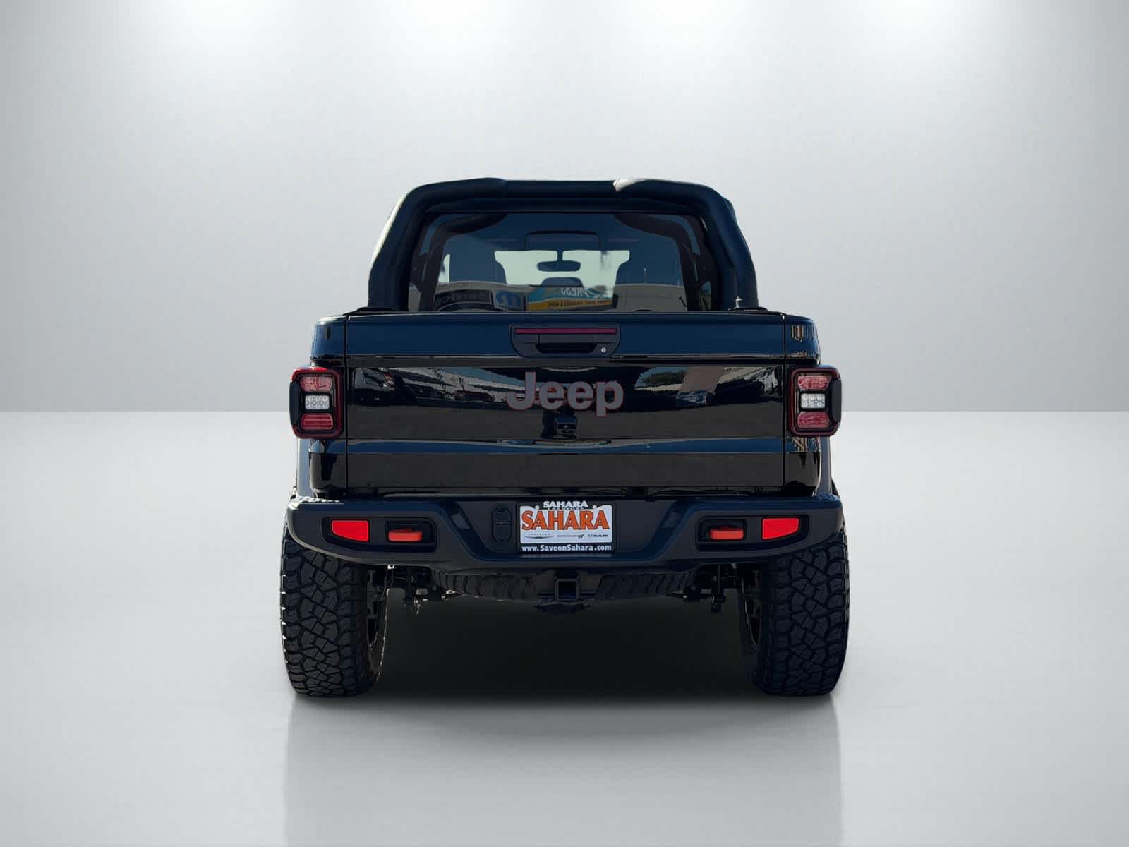 Used 2022 Jeep Gladiator Mojave w/ LED Lighting Group AWD/4WD image 5