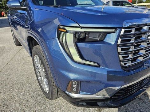 New 2026 GMC Acadia Denali w/ Super Cruise Package image 8