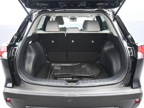 Certified 2025 Toyota Corolla Cross L image 21