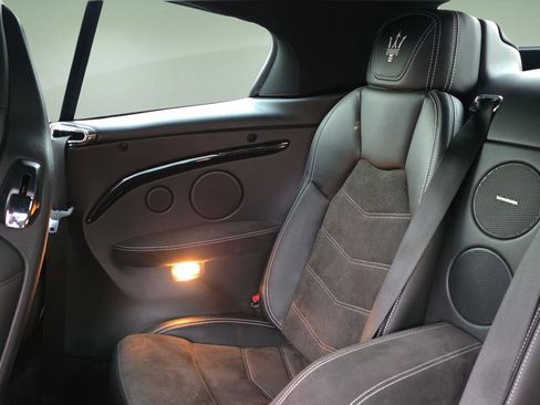 Used 2018 Maserati GranTurismo Sport image 30