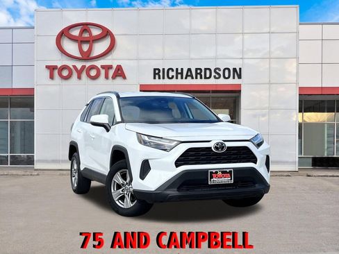 Used 2024 Toyota RAV4 XLE FWD image 1