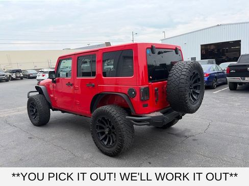 Used 2015 Jeep Wrangler Unlimited Sahara w/ Max Tow Package AWD/4WD image 4