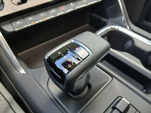 Certified 2025 GMC Sierra 1500 Denali Ultimate AWD/4WD image 32