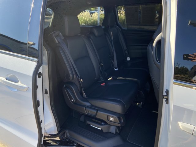 Used 2025 Honda Odyssey Sport-L image 15