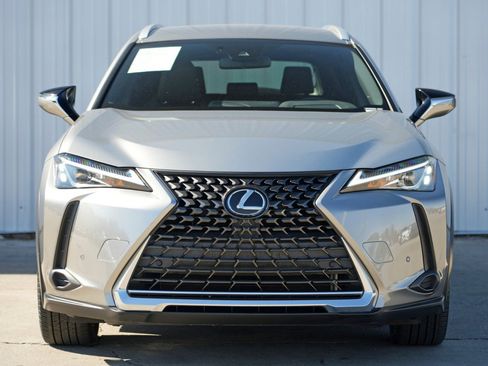 Used 2022 Lexus UX 200 image 6