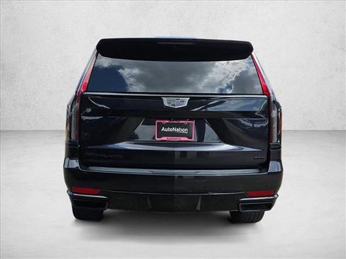 Used 2022 Cadillac Escalade Sport AWD/4WD image 7