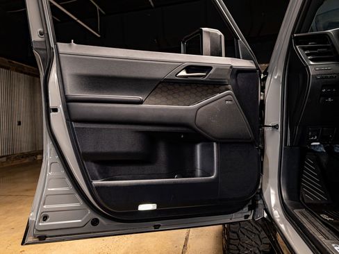 Used 2025 Lexus GX 550 image 35