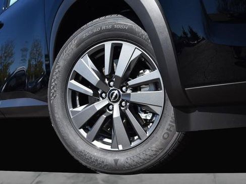 New 2025 Nissan Pathfinder SV w/ Black Appearance Package image 3