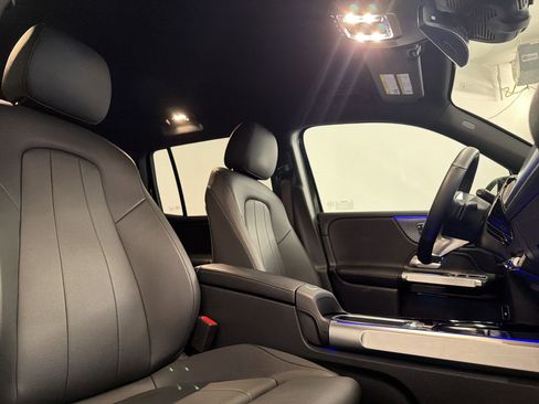 Certified 2024 Mercedes-Benz GLB 250 image 29